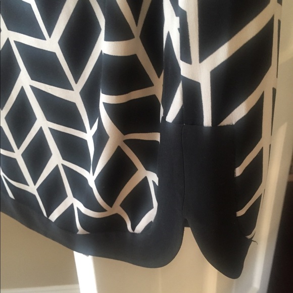 Donna Morgan knit black/white dress,size 8 - Picture 3 of 5